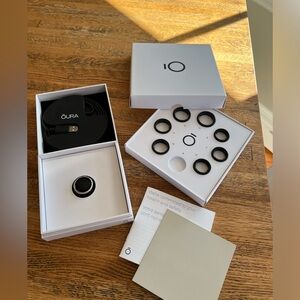 Oura 3rd gen smart ring, silver size 9